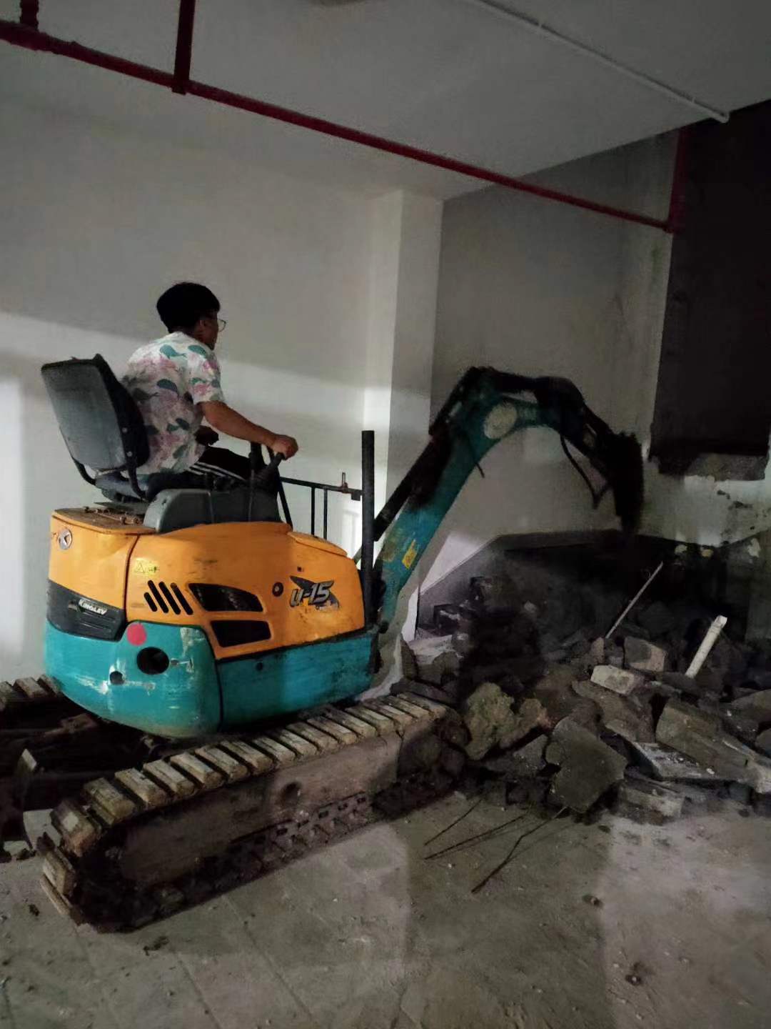 微型小挖機(jī)駕駛員流失率比較高的因素有哪些？(圖1)